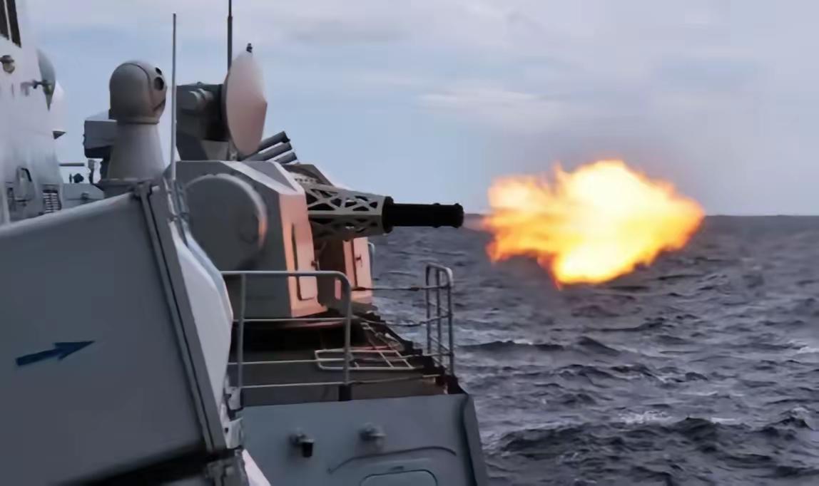 连发2道封海令，中方愤怒升级，北海舰队终于上场，高市紧急回应高市早苗这回算是