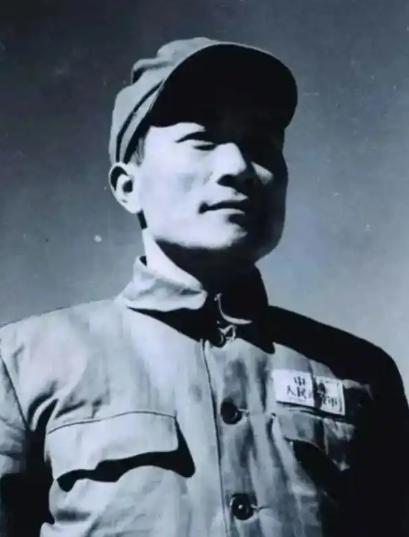 开国中将里的“黑马”：资历不高却战功赫赫，名字少有人知。 他叫张国华，191