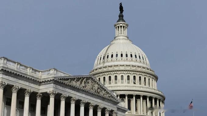 美国参议员就针对俄罗斯与伊朗的新一轮制裁方案达成共识美国两党议员组成的参议