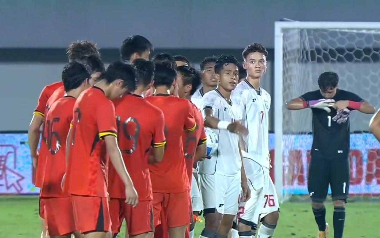 印尼队万万没想到会惨败，0比7输中国队，竟然被中国U17国少连灌7球，输得太惨了