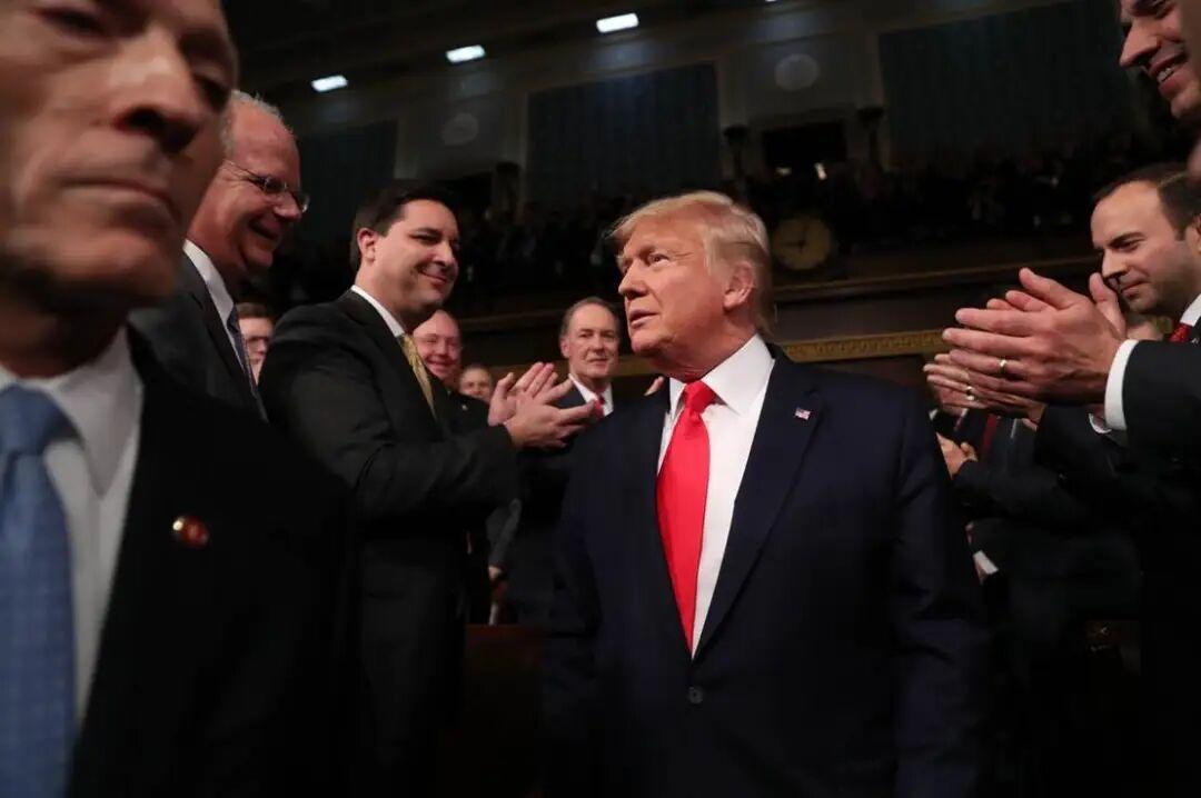 一批民主党人计划缺席特朗普下周向国会发表的国情咨文演讲，转而在国家广场举办一场“