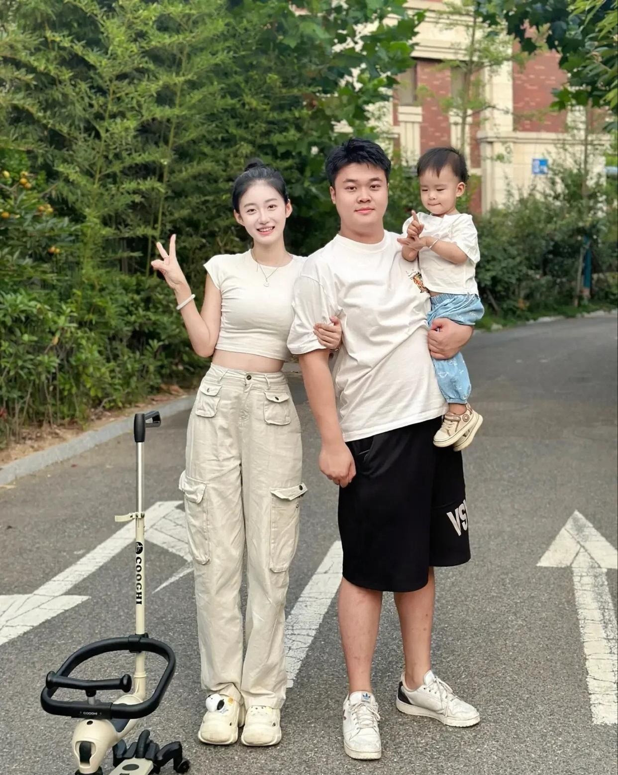 有这么好看的老婆，你几点回家