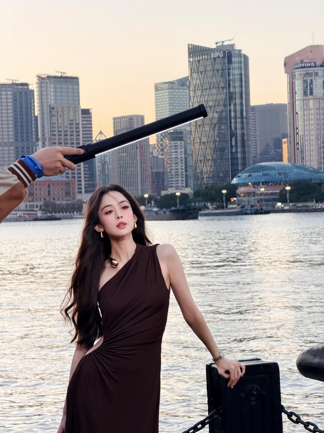 娜扎在复制粘贴的时代，你是手写的诗