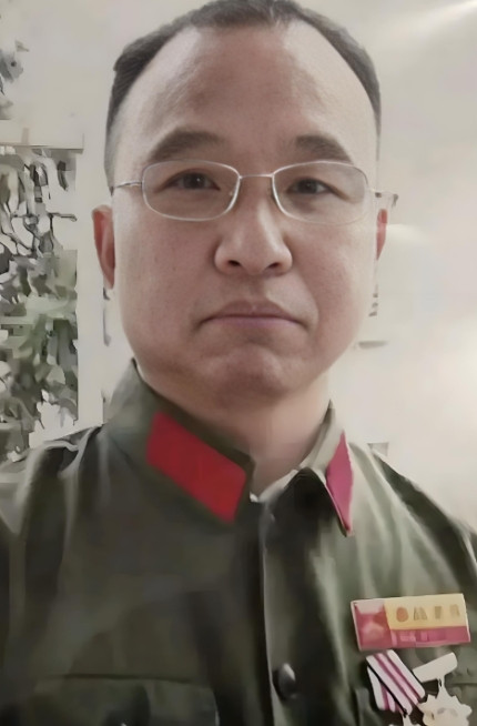 1984年，战士李陶雄中弹后抢救无效，壮烈牺牲。他的遗体却在送往安葬途中两次掉落