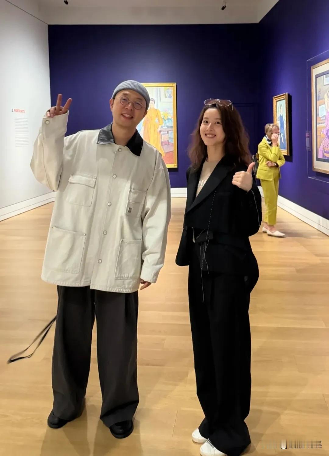这是什么神奇的运气啊，杜海涛伦敦看秀偶遇章泽天了！杜海涛伦敦看秀偶遇章泽天，俩