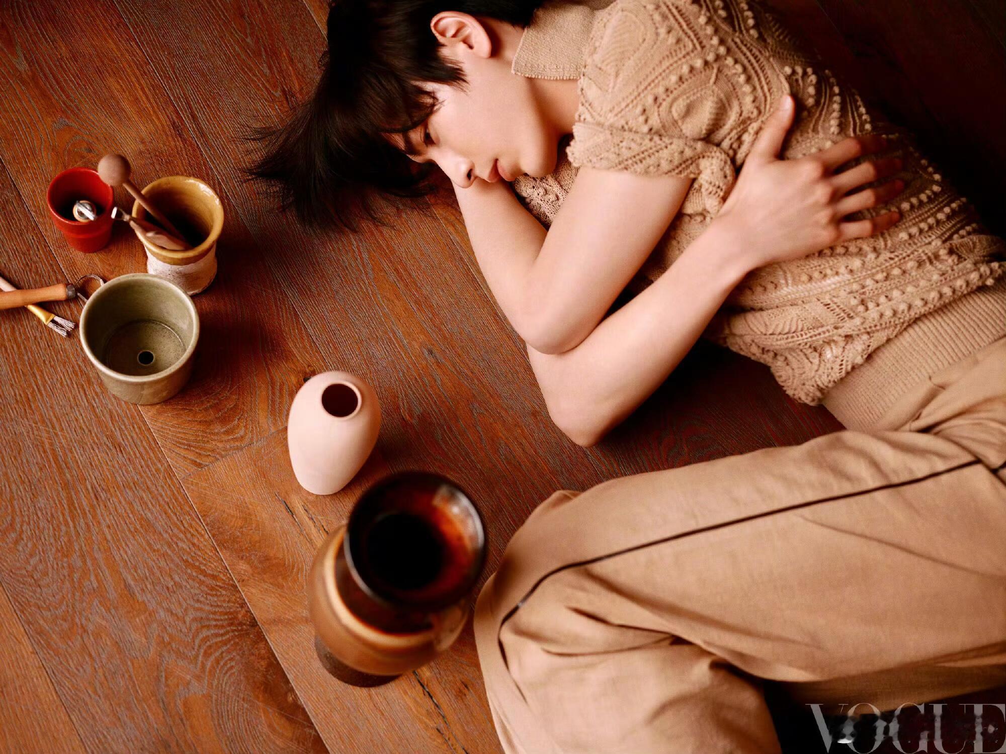 张凌赫去年，最喜欢张凌赫这组杂志拍摄张凌赫｜