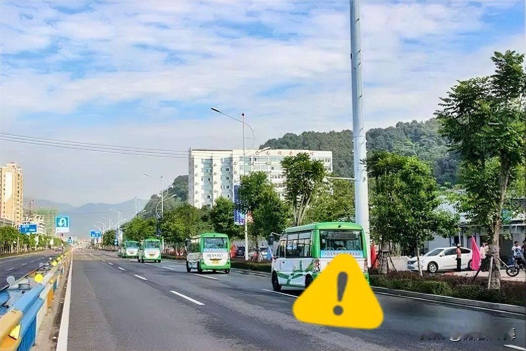 大城市的公交日渐没落是不争的事实，这里有主要基于以下几种原因：一是地铁发展迅速