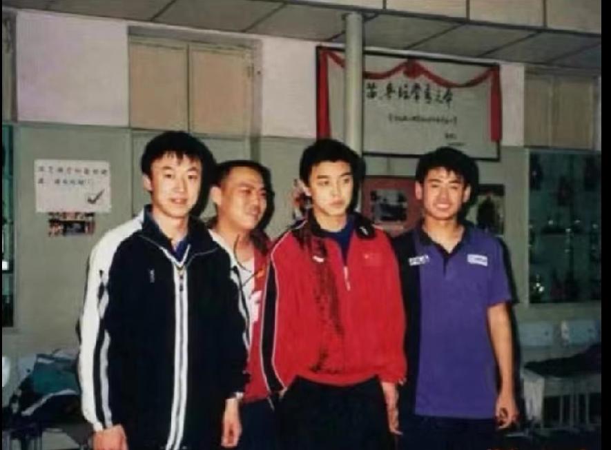 国乒初代颜值天团，这波考古我服了！✨考古挖到一张国乒老照片，直接爷青回！