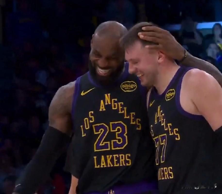 东契奇谈詹姆斯：“有勒布朗真好。”“他的关键两分。”“让我们胜利到手