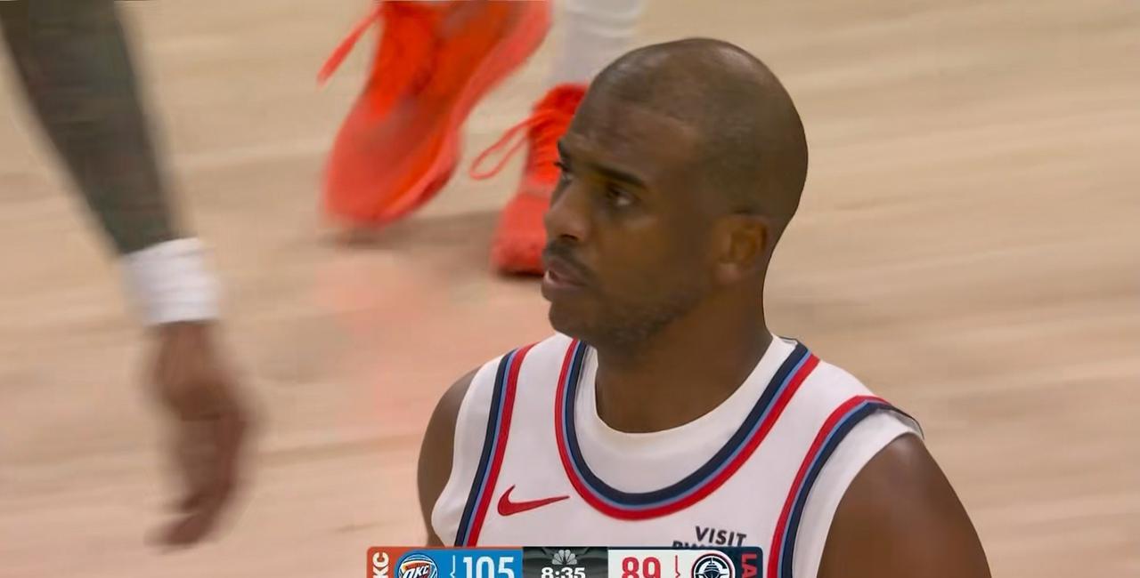 快船老将保罗真是太可怜了！在今天快船主场以107：126惨败于雷霆的比赛中，保罗