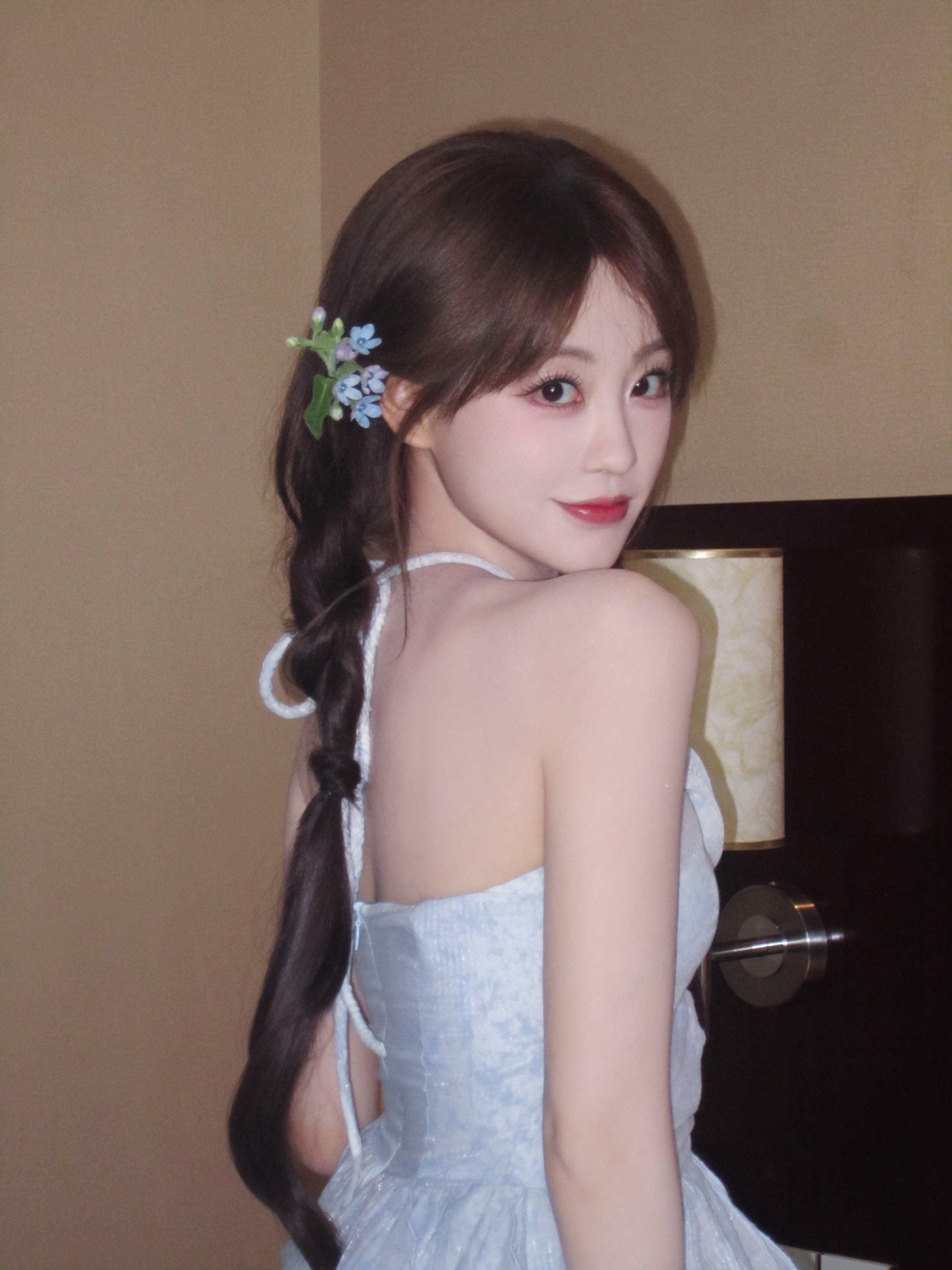 祝绪丹梦幻花海中而来的公主🦋🐋💙​​​