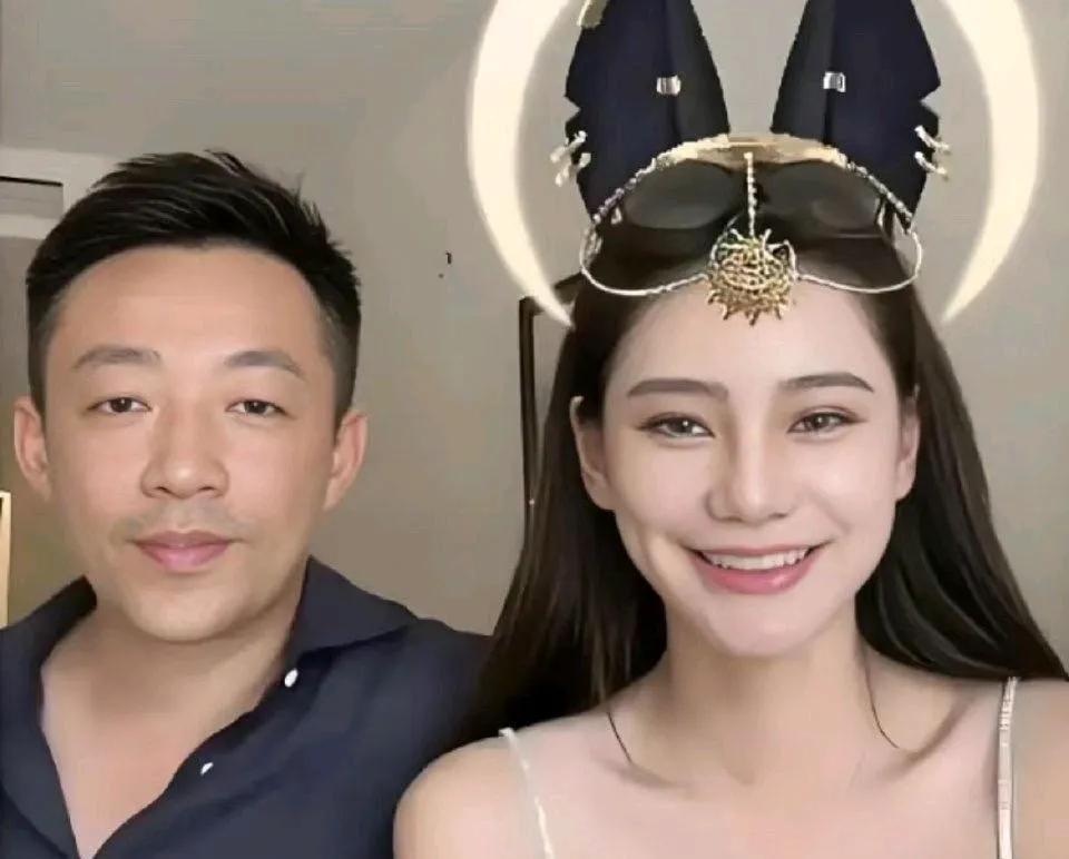 汪小菲婚期近却遇“炸雷”？未婚妻黑料缠身太尴尬！眼瞅着五月婚期要到了，汪小菲却
