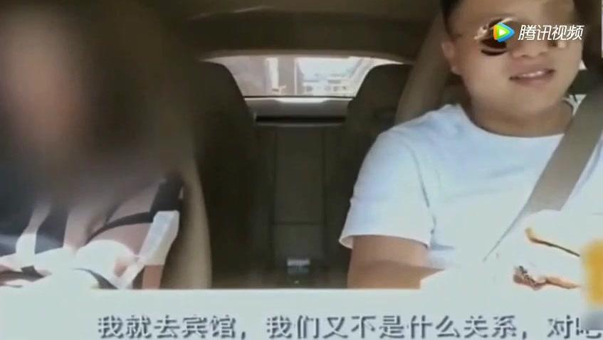 女主播直播脱内衣真空_女主播直播换内衣内裤(3)