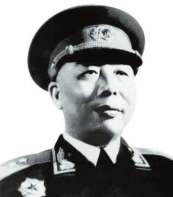 1948年，华野准备发起济南战役，决定让第10纵队担任主攻任务。10纵司令接到命