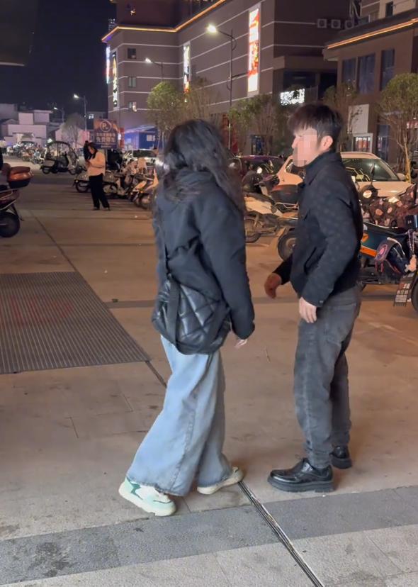 因为精神出轨，我弄丢了二十年的婚姻！我今年45岁，和老婆结婚整整二十年，从一无