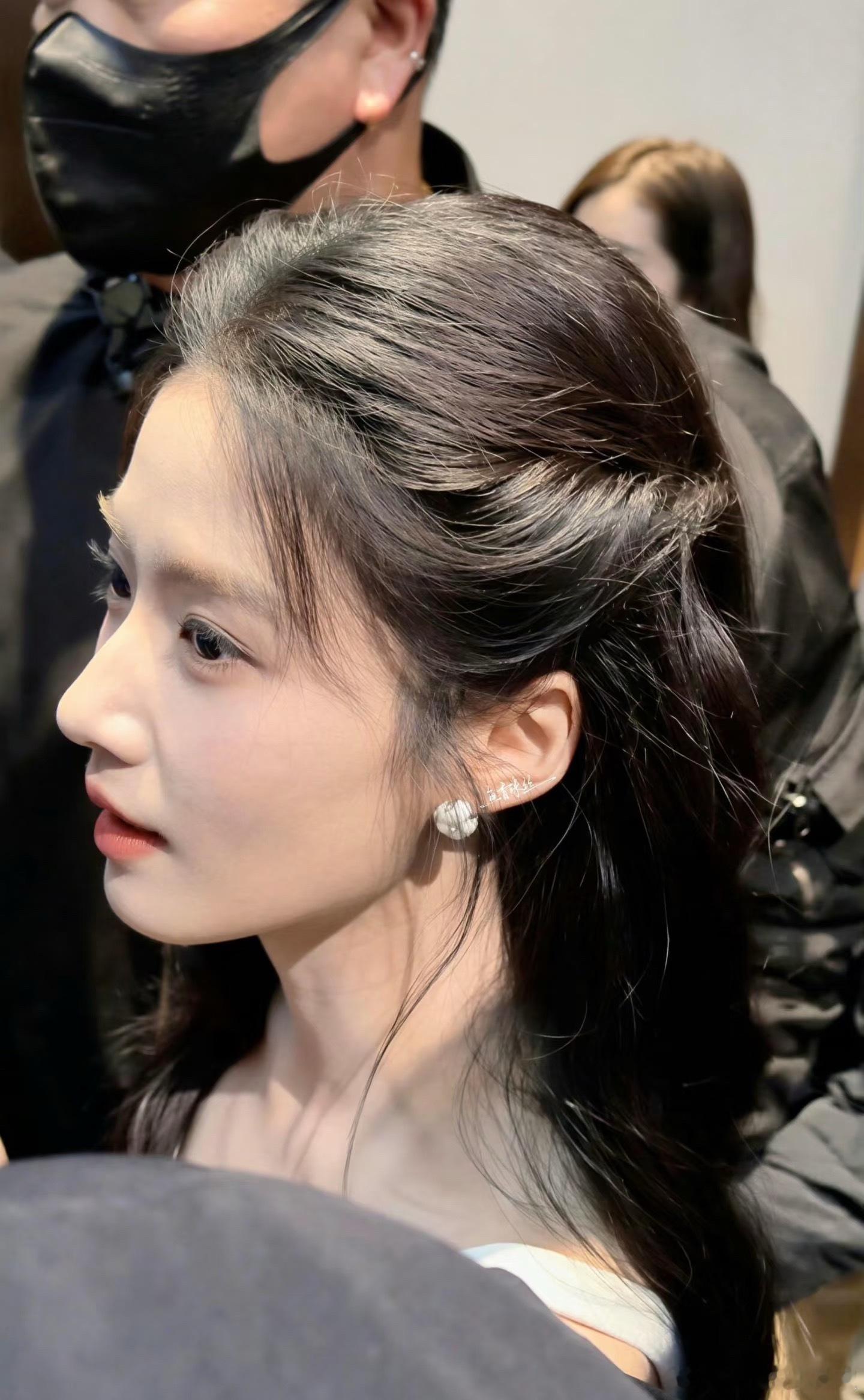 天，🌷这么漂亮的吗？跟普一点不沾边​​​
