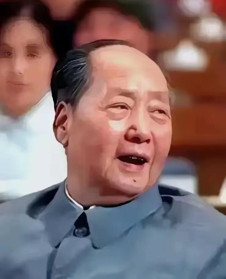 这是毛主席开怀大笑的瞬间，都看看吧，这是人世间最美的笑，最得意的笑，最开怀的笑！