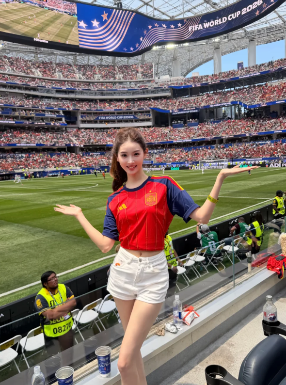 终于来现场看世界杯啦！⚽️感受了全球最贵的SoFi体育馆