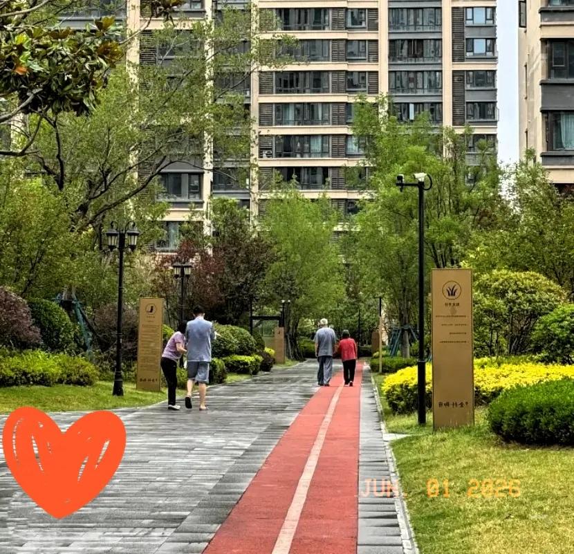 家里的账算得清清楚楚，日子却过得一地鸡毛。老公七千块工资，房贷就要去六千，剩