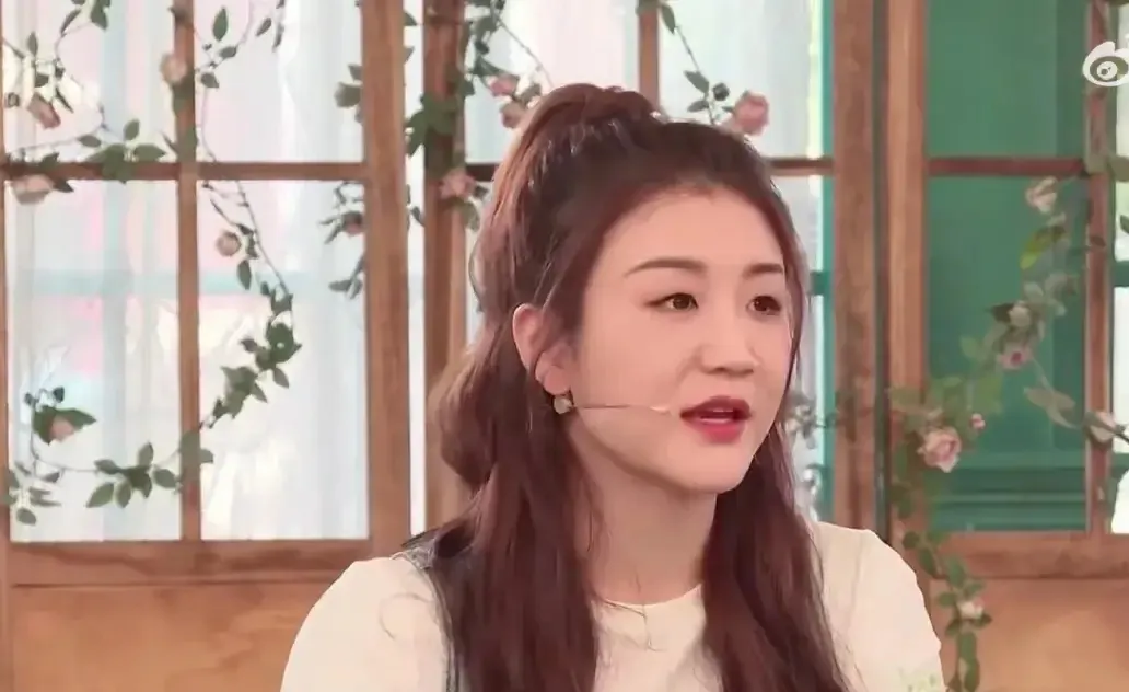 陈梦赢了！巴黎奥运女单卫冕。最后一球打完，陈梦当场掉眼泪12年奥运路，