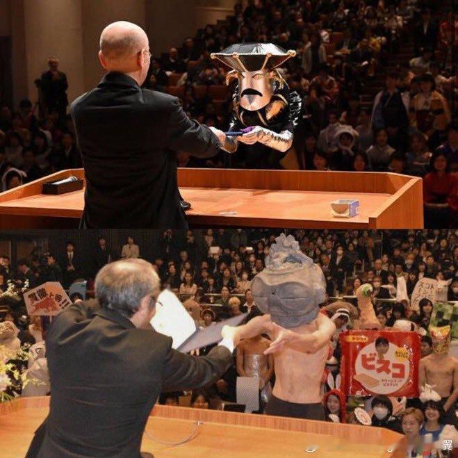 京都大学的毕业典礼因允许学生自由着装、进行各种脑洞大开的Cosplay恶搞而闻名