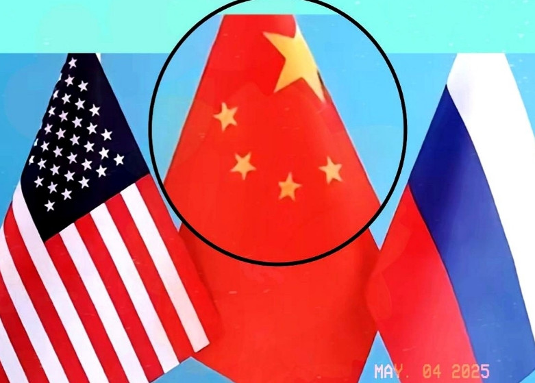 这下热闹了！俄罗斯5月9日的红场阅兵，纪念卫国战争胜利，那场面，先进武器一辆