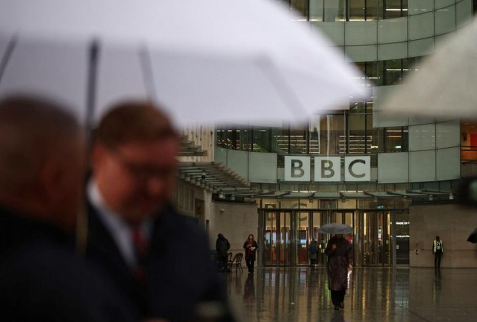 100亿诽谤诉讼硬碰硬！英政界齐挺BBC，特朗普起诉遭连环反击12月16日