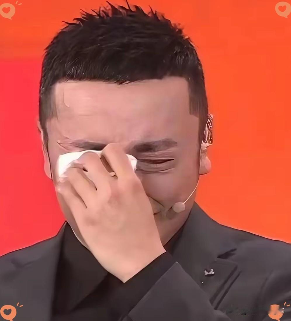 尼格买提，年入千万、10年春晚没掉过链子的男人，在2025年6月1日晚上，改签了