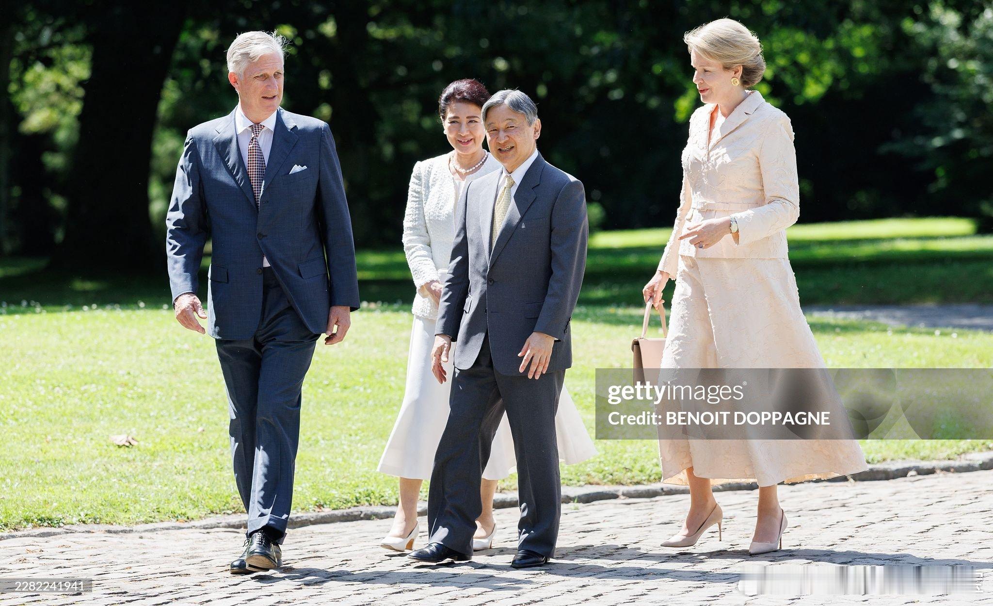 新闻2026.6.22日本天皇夫妇入住兰肯城堡，比利时国王夫妇带他们参观游览
