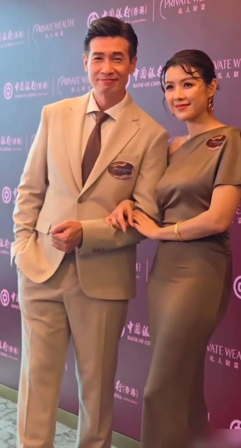 陈豪父女恋的真相，彻底戳破了娱乐圈假面夫妻的遮羞布。你以为港姐陈茵媺嫁给大