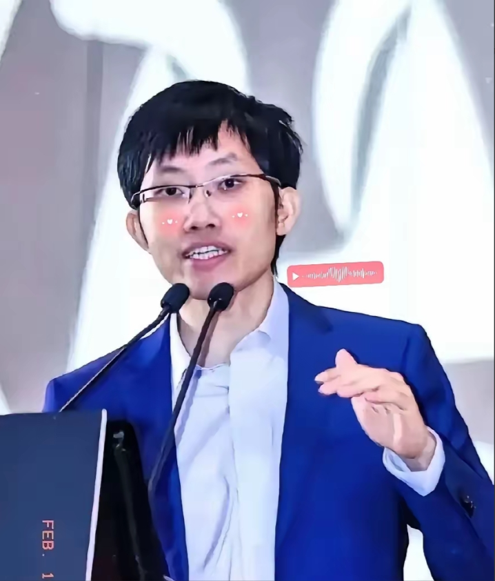 一觉醒来，中国和全世界都沉默了，万万没想到，梁文锋又一次刷新了世界记录。【