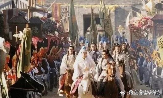 这就是内地拍金庸电视剧的优势，TVB很难拍出来这种场景