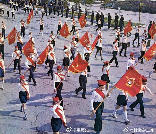 帕维尔莫罗佐夫是苏联历史上最著名也最充满争议的小英雄，人们都叫他巴甫列克1930年代初的苏联，位于乌