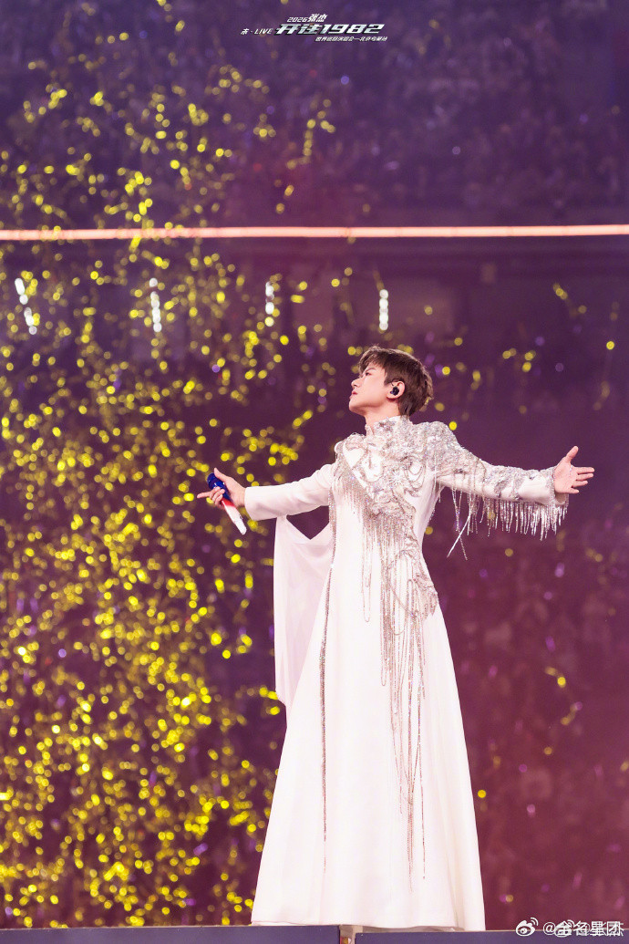 张杰鸟巢第二场圆满张杰16场纪录继续书写张杰鸟巢第二场圆满张杰16场纪录