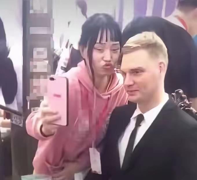 上赶着不是买卖，是猪肉！