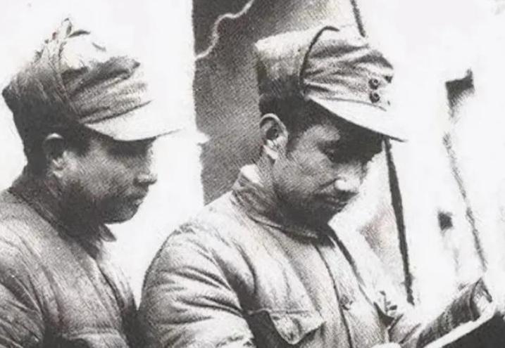 1958年，军委大会上，轮到粟裕心腹爱将陶勇发言，全场死寂。他上台一句话，满屋将