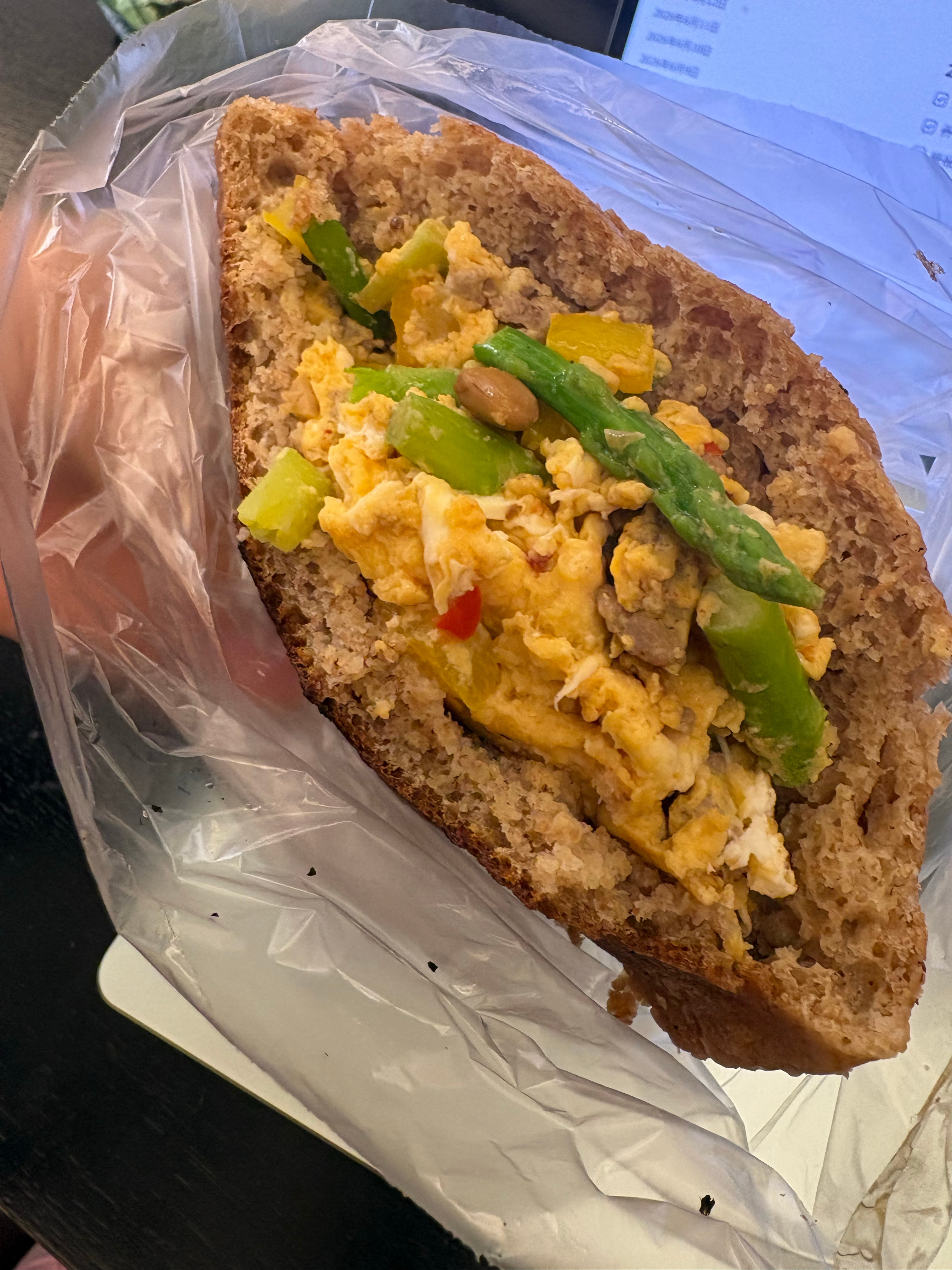 减脂ing，新买了一些健康食物。感觉松鲜鲜的市场策略很厉害，厉害到我家现在都不用