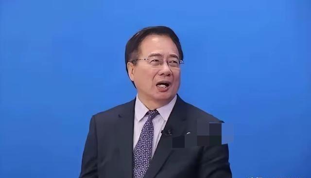 国民党前副秘书长蔡正元近日在节目中抛出三个观点：一、很少台湾人相信大陆会统一台湾