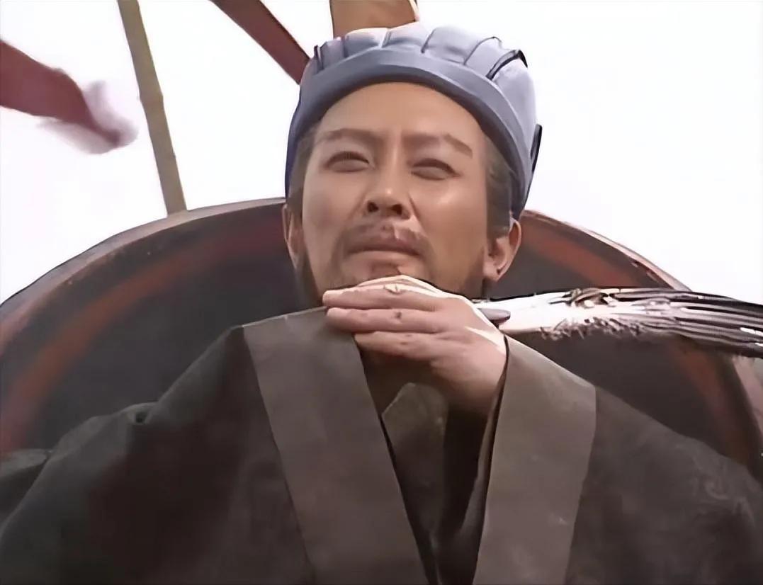 今日话题：为什么刘备得了卧龙凤雏没安天下？？？网友甲：卧龙凤雏得一可安天下的