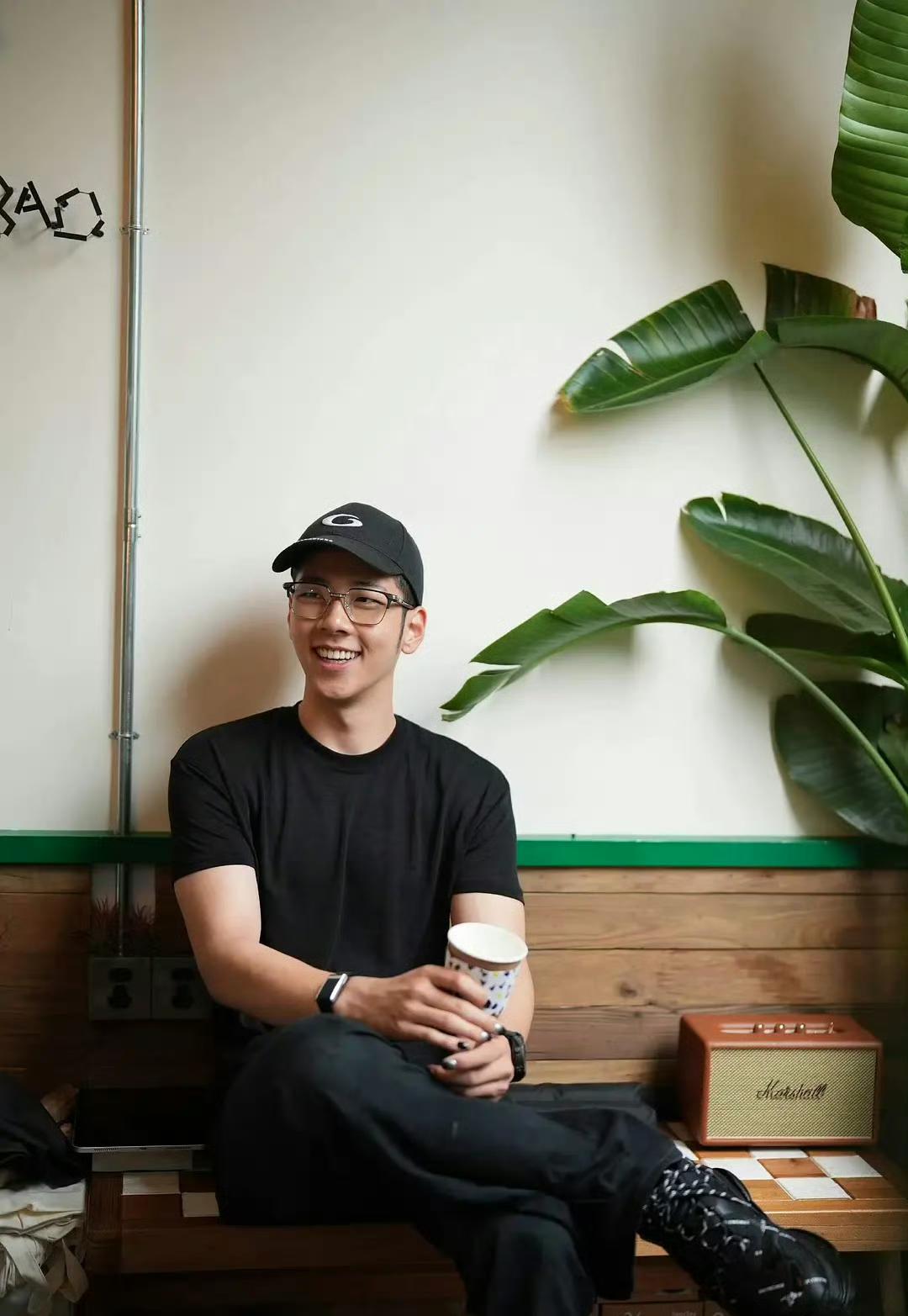 郭涛:两年冲北电统招，两次都卡在复试，心里不好受吧。石头:确实挺遗憾的，每次都