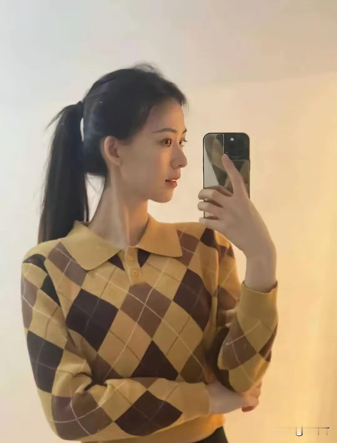 扎起来好看，还是放下好看？