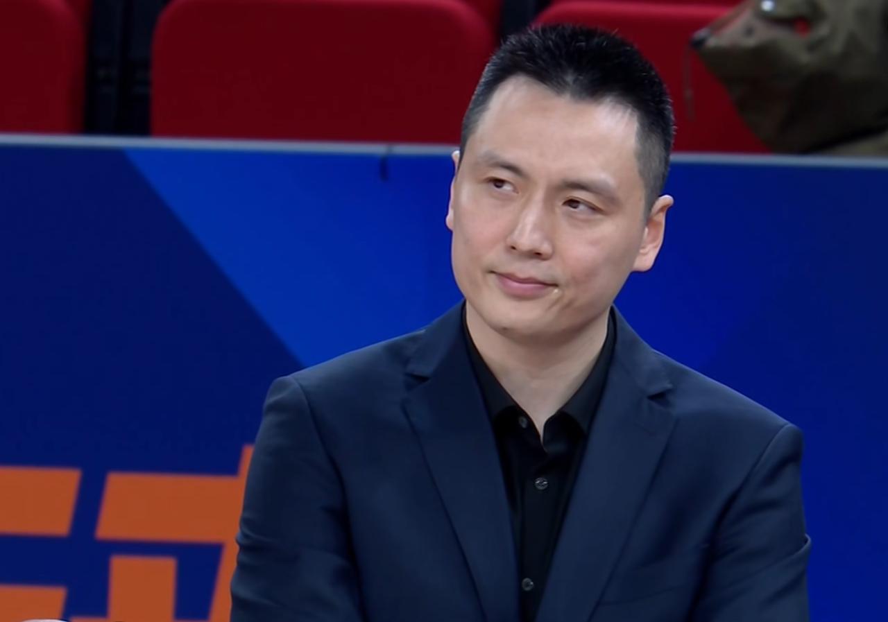 卢伟，人间清醒！昨晚CBA常规赛焦点战，上海队主场97-81大胜广东队，足足赢