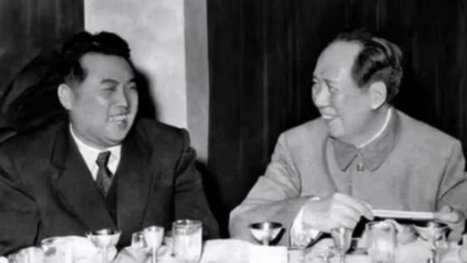 1954年，金日成送毛主席24箱苹果，警卫员却不敢吃，这是为什么？195