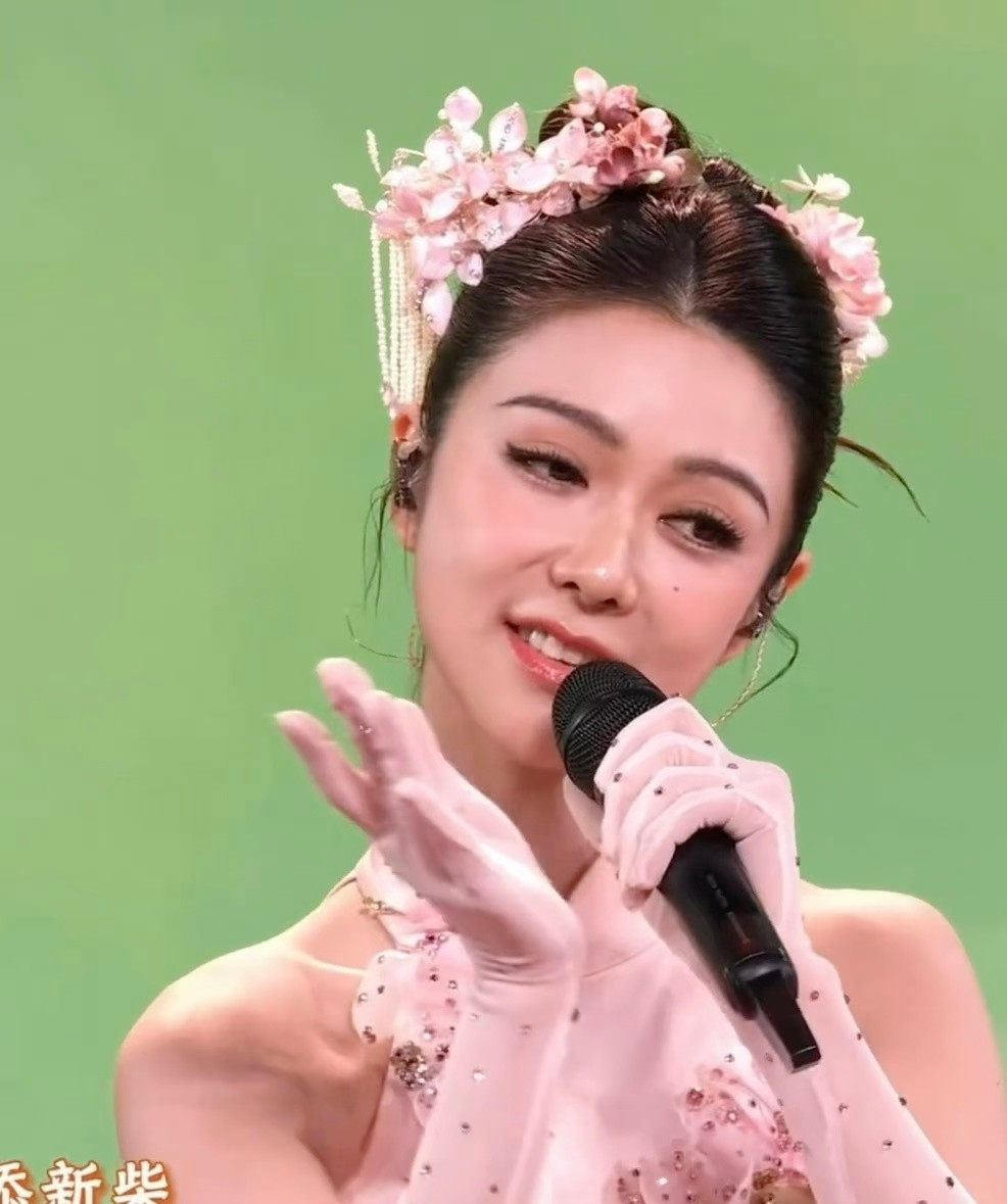 薛凯琪真的好美！！扭得太好看了吧