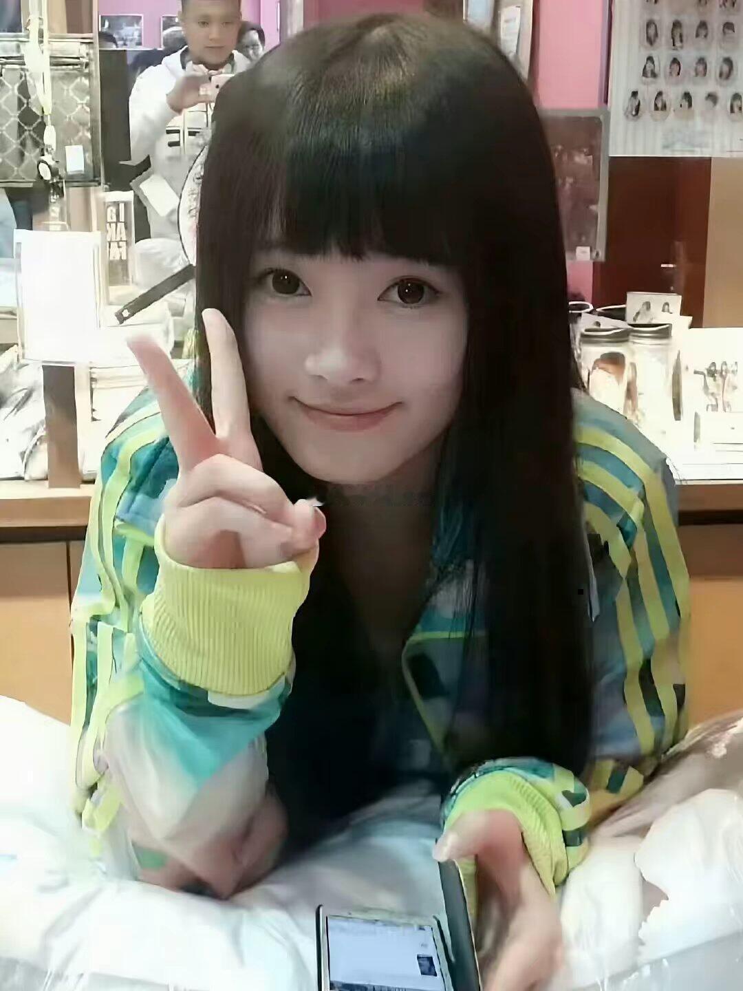 早期的鞠婧祎就这样萌萌嘟妈生脸还是太权威了