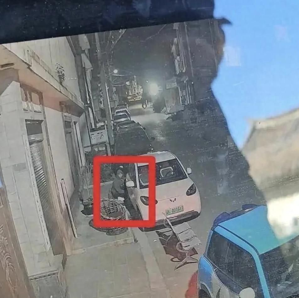 太狠了！大理这家租车行把