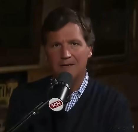 塔克·卡尔森认为，以色列领导层正忙于在人口众多、领土辽阔且拥有核武器的国家寻找新