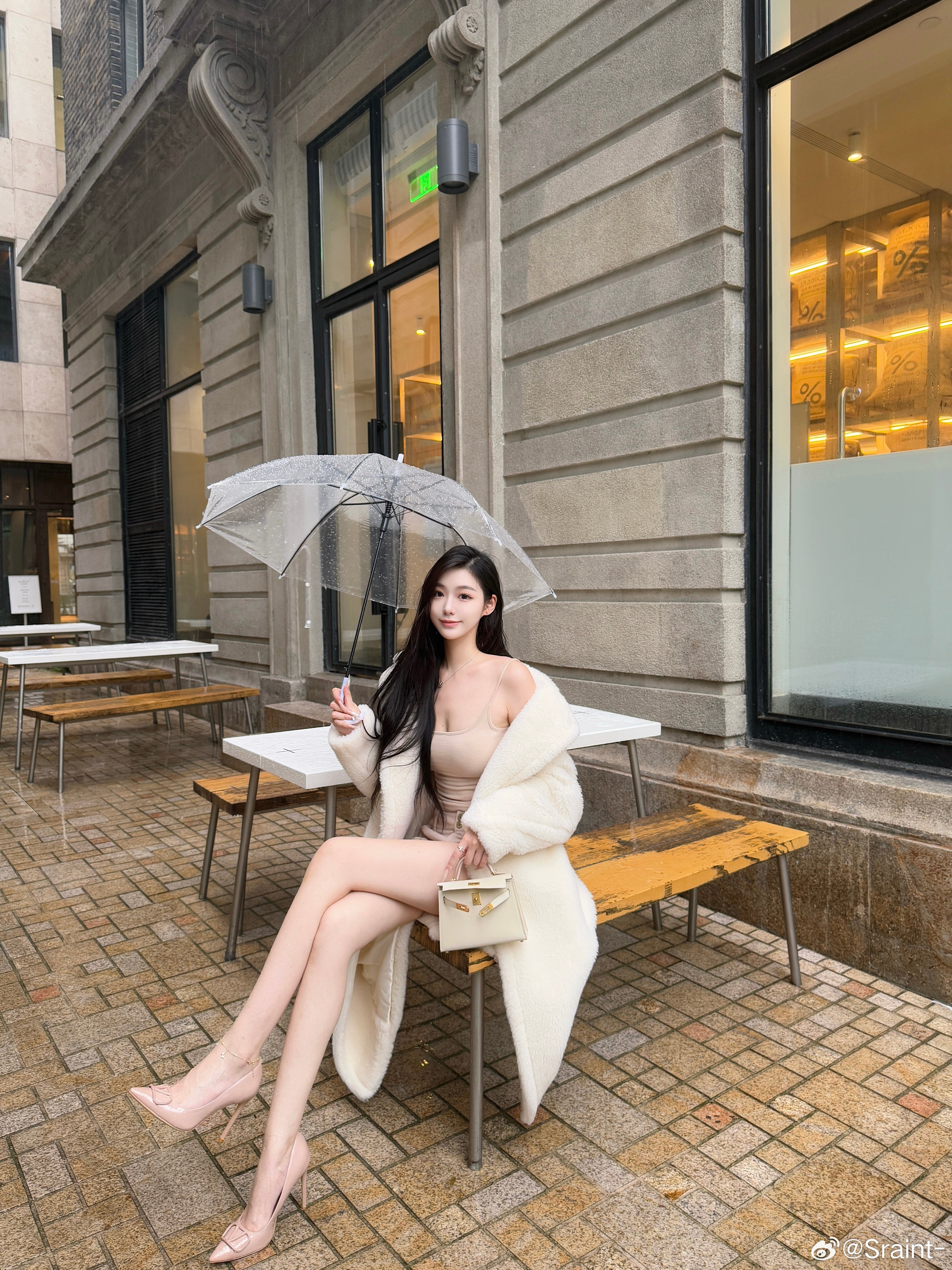 雨天的外滩☔️🤍​​​