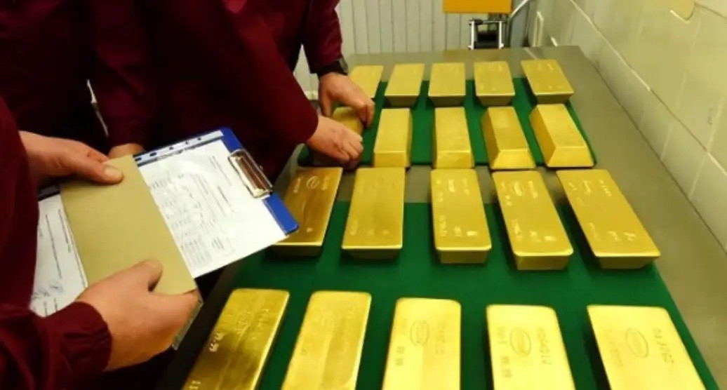 我国存在美国那600吨黄金，还能不能运回来？很遗憾，大概率是不能。美国手里攥着全