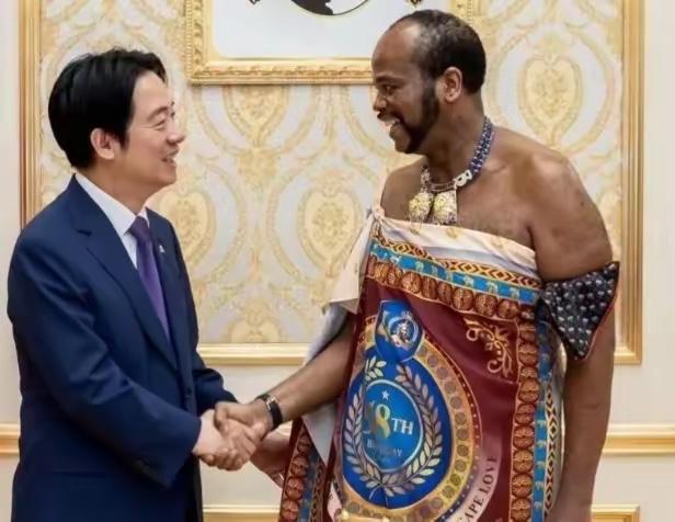 中国军事专家警告：如果让赖清德顺利返台，等于解放军的军威受到影响。120万的斯威